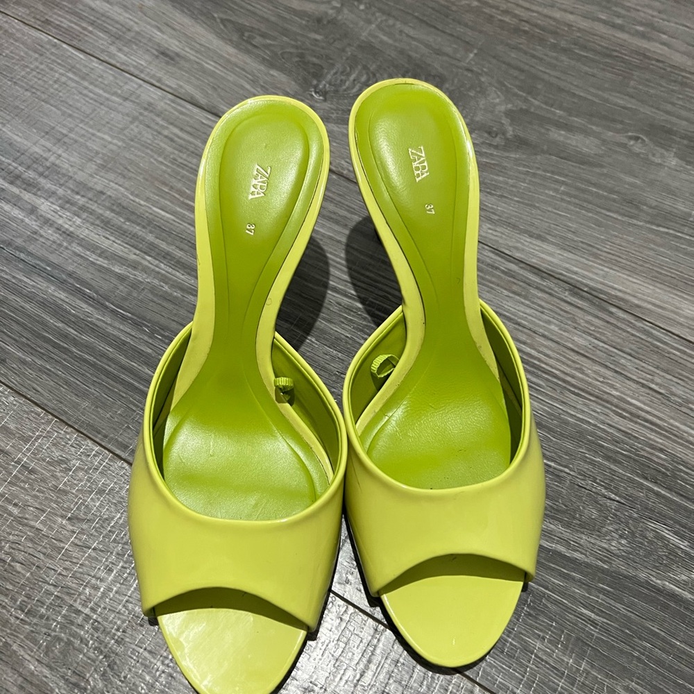 zara kitten heels faux patent leather heel mules size 37